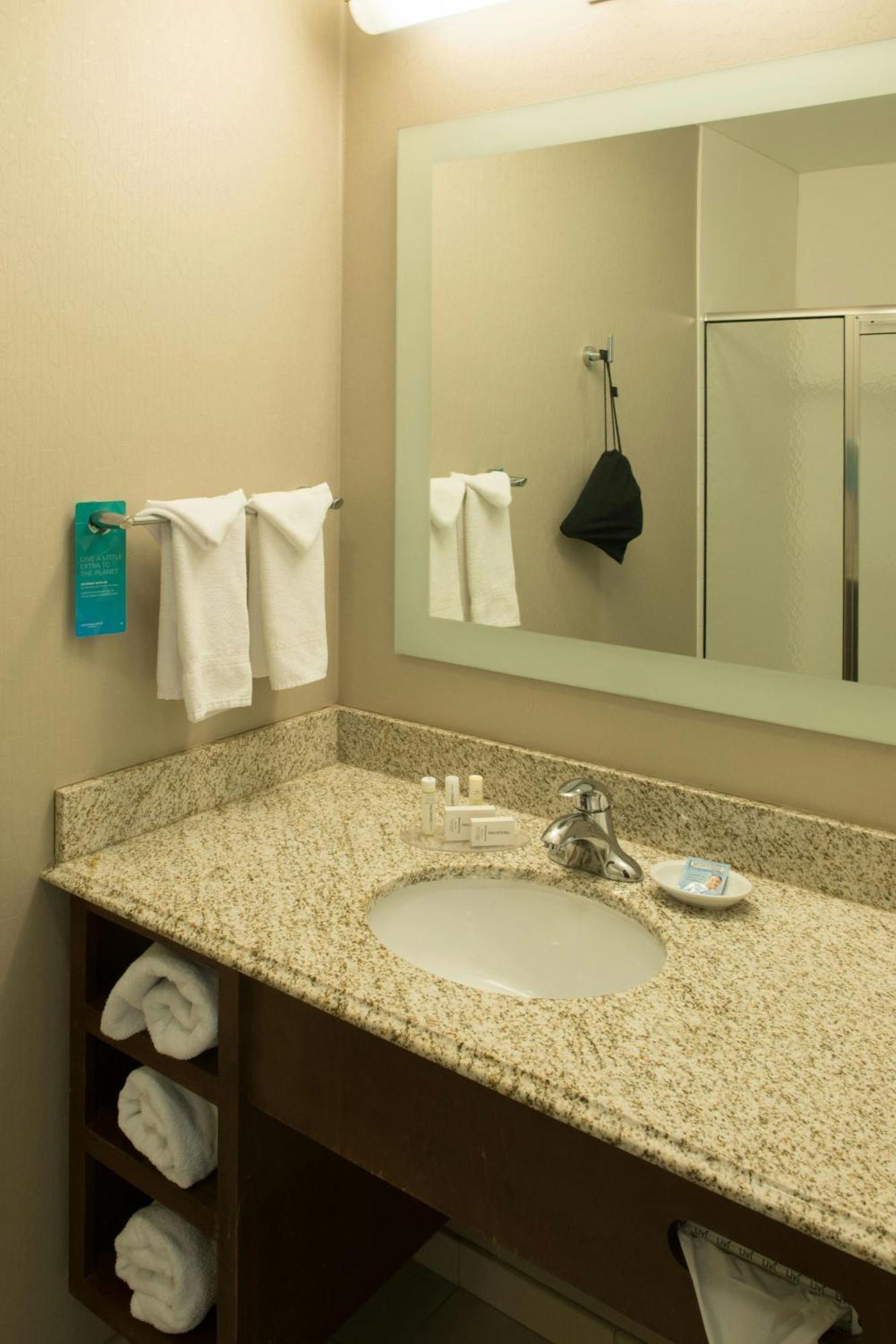 Springhill Suites By Marriott Logan Esterno foto